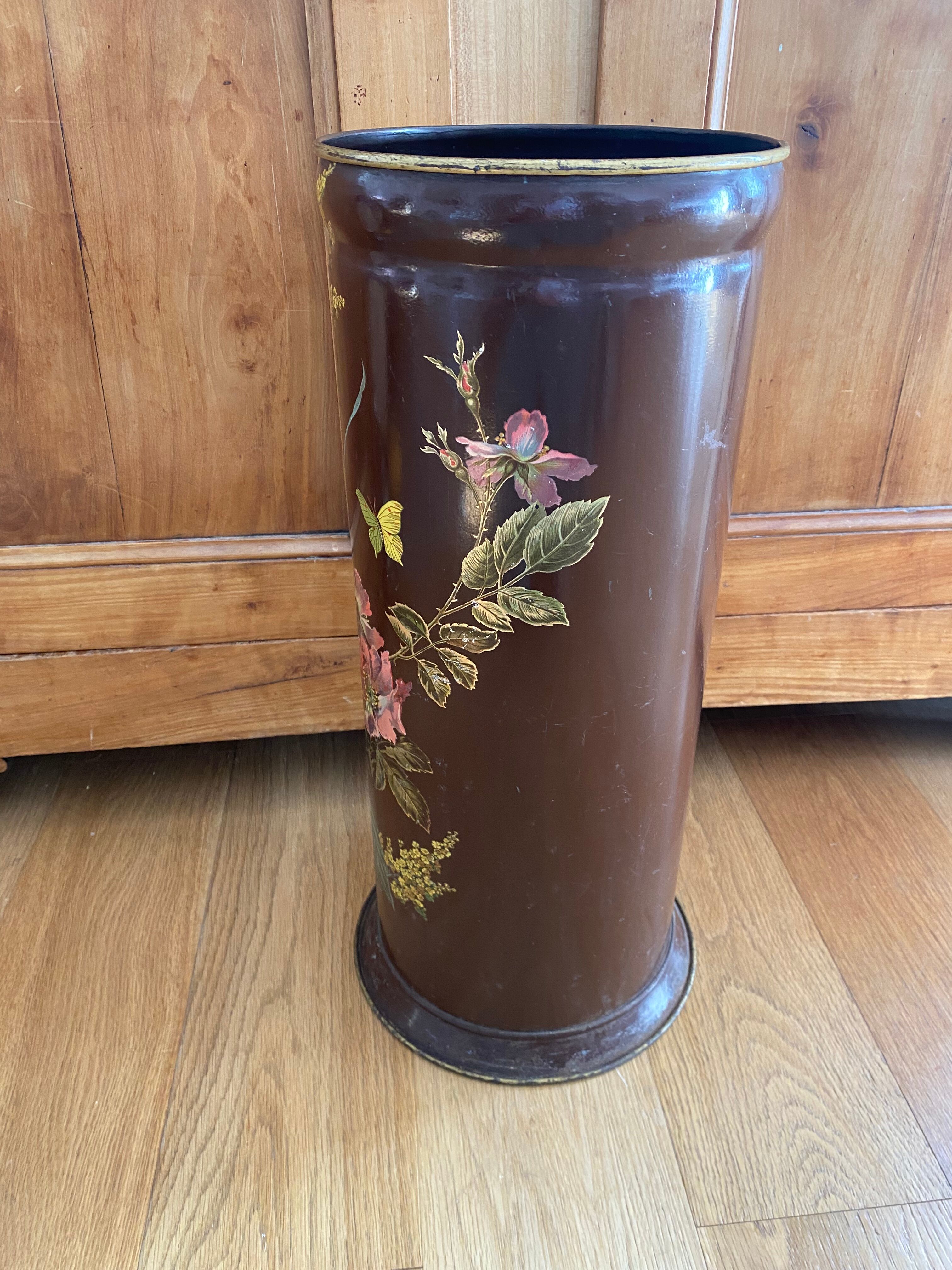 Napoleon III painted sheet metal umbrella holder