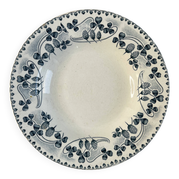 Assiette creuse E. Bourgeois Catinat en terre de fer