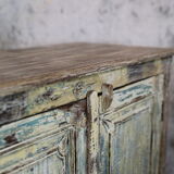 Low cabinet two doors in mango tree, patinated effect