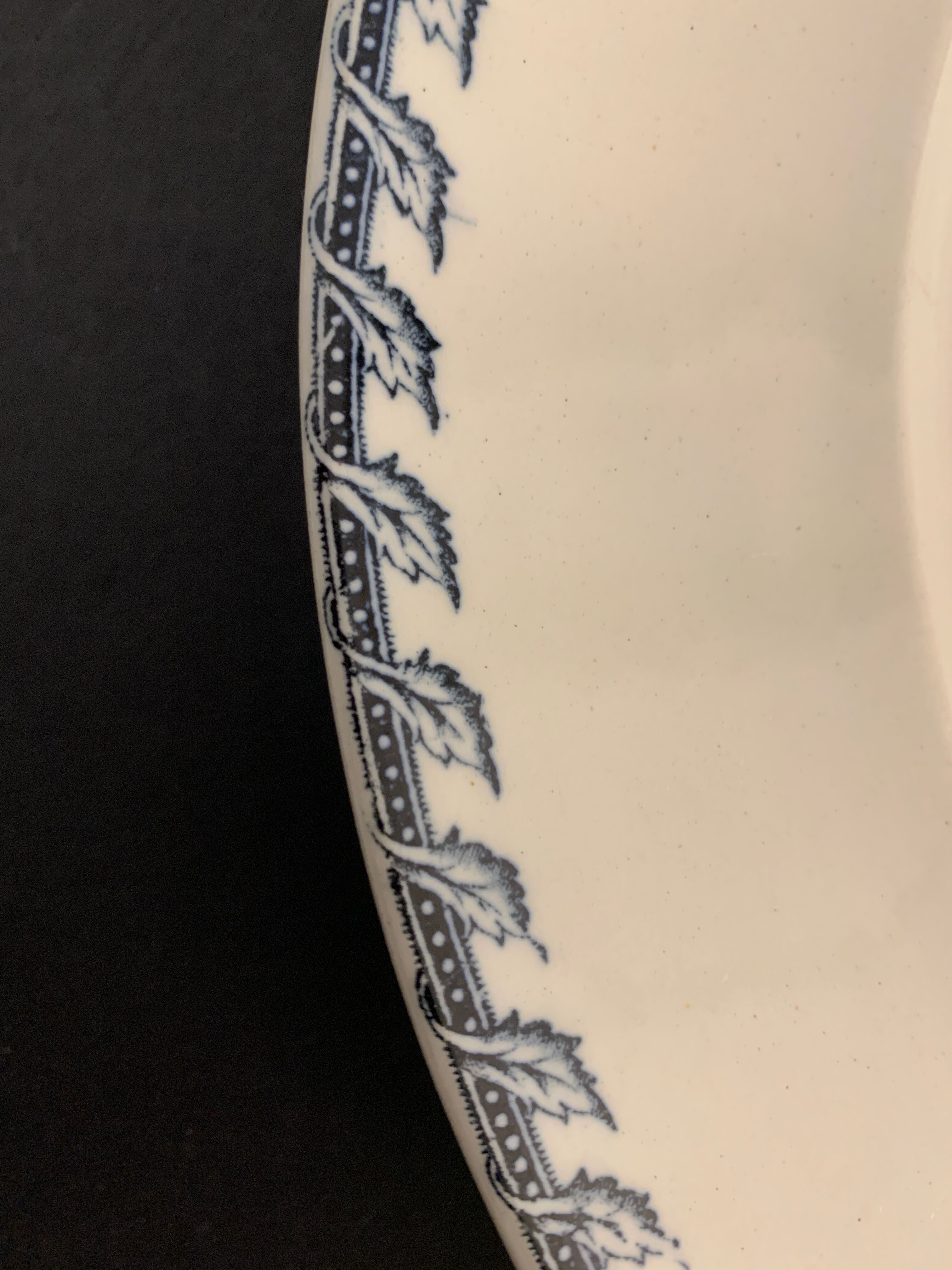 6 dessert plates and old earthenware dish, KG Lunéville