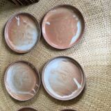 Series of 8 flat sandstone plates