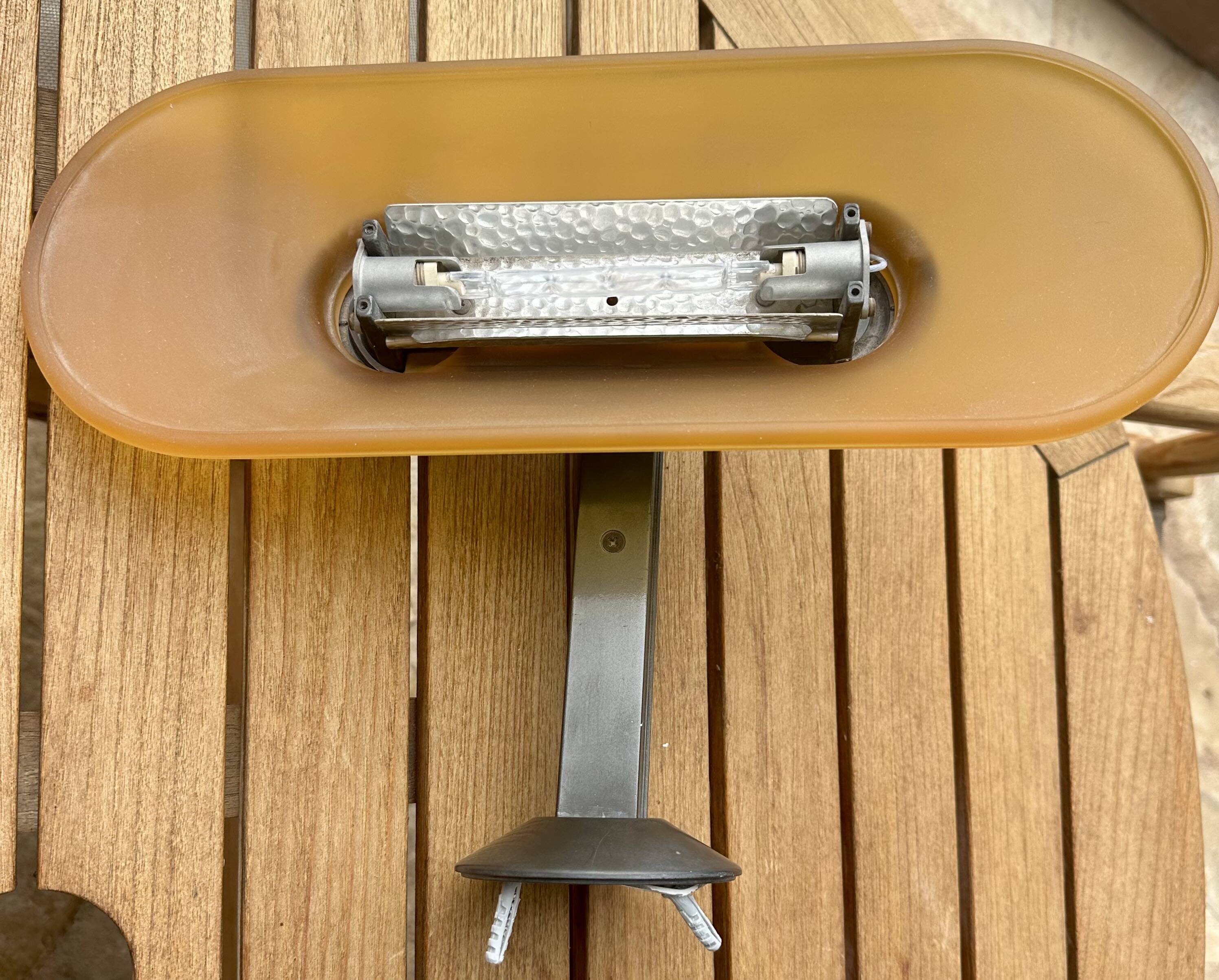 Pair of vintage Arteluce "Jill" yellow wall lights – Italian design