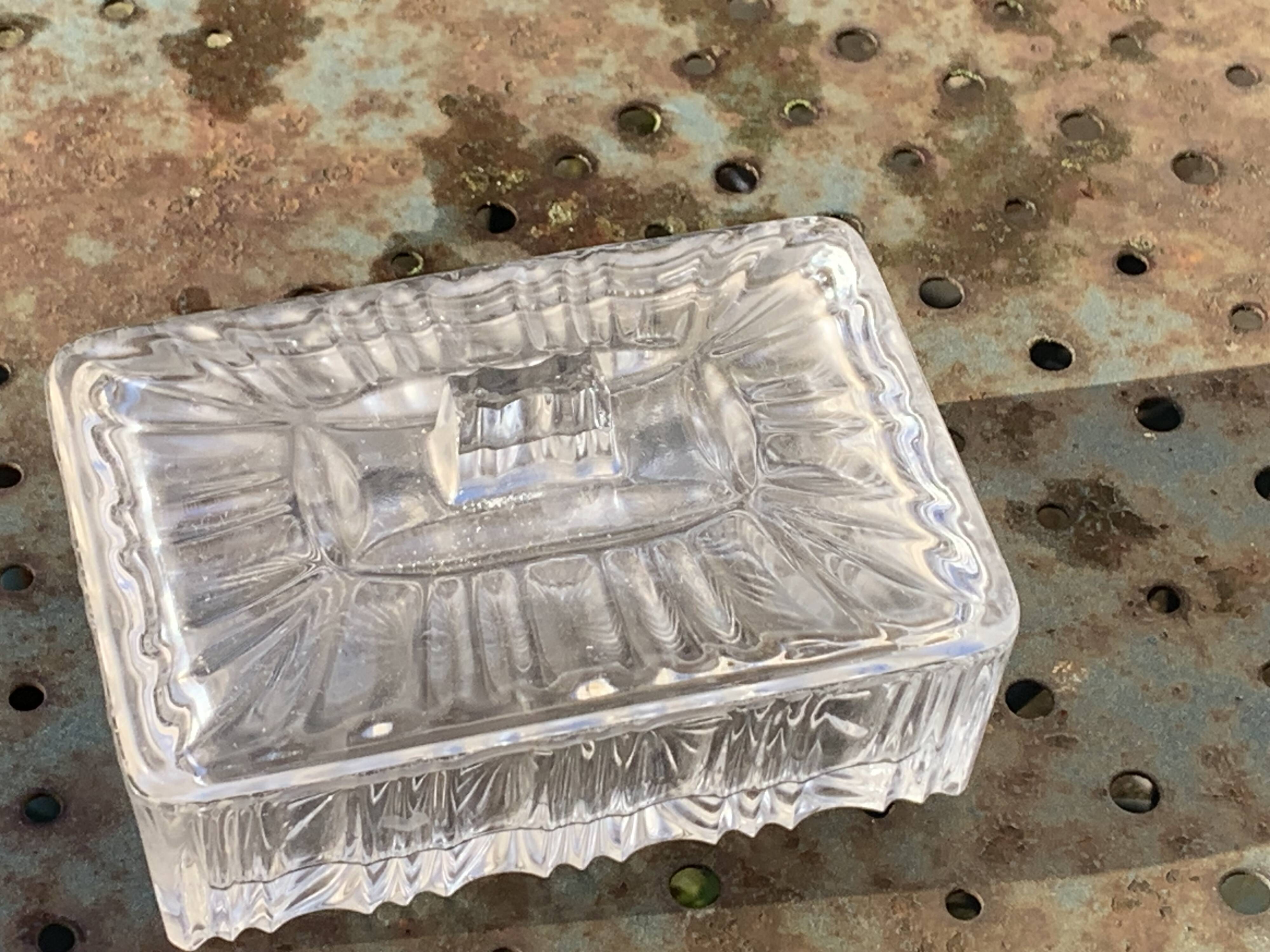 Transparent mold glass box with lid, vintage