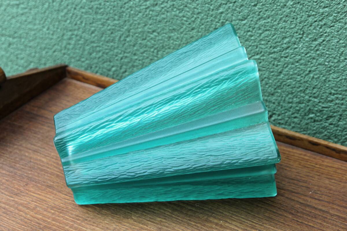 Molded pressed glass vase, 12-pointed star