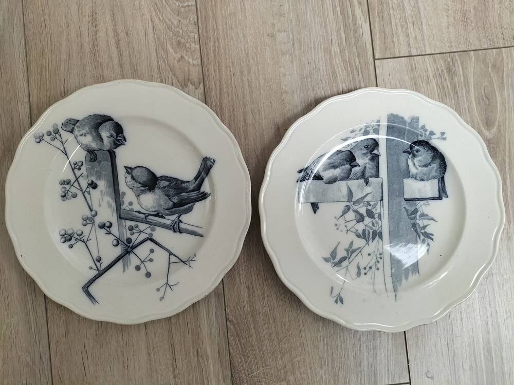 Duo of earthenware plates from the Canova service by BWM&Co.