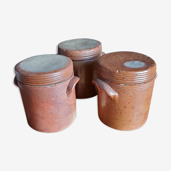 Set of 3 sandstone pots