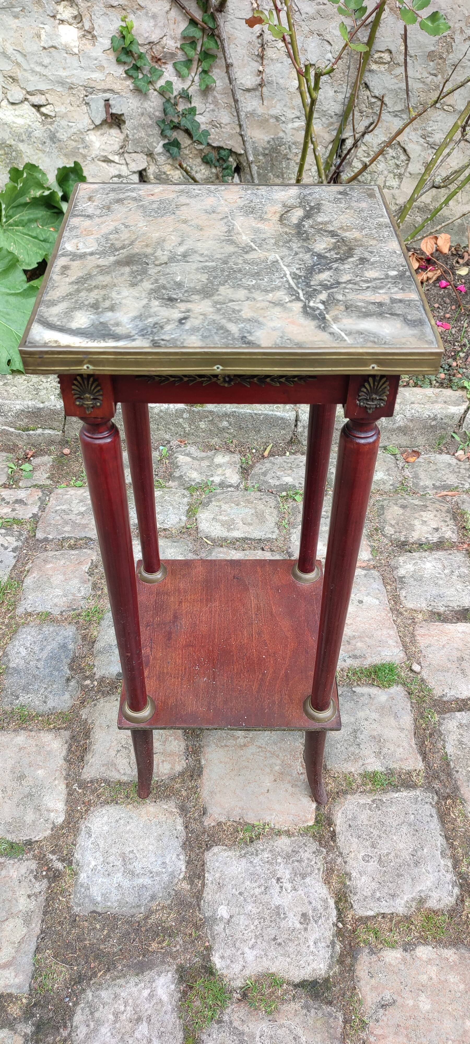 Restoration style harness in mahogany tinted beech