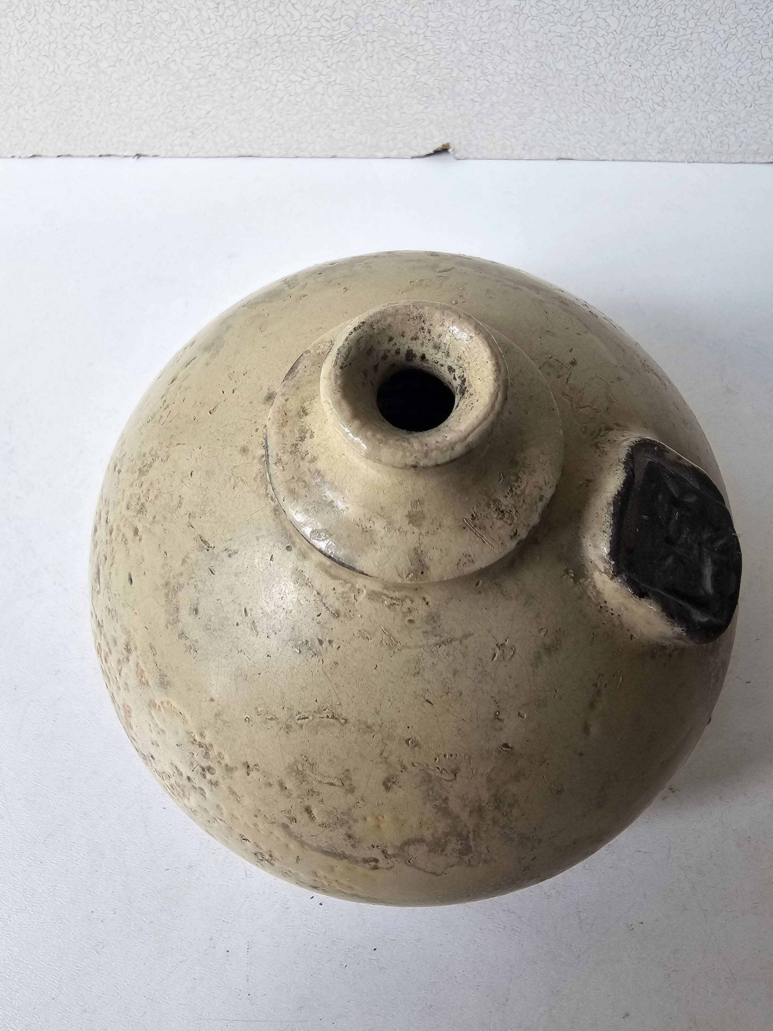 Ceramic soliflore vase in Japonese style