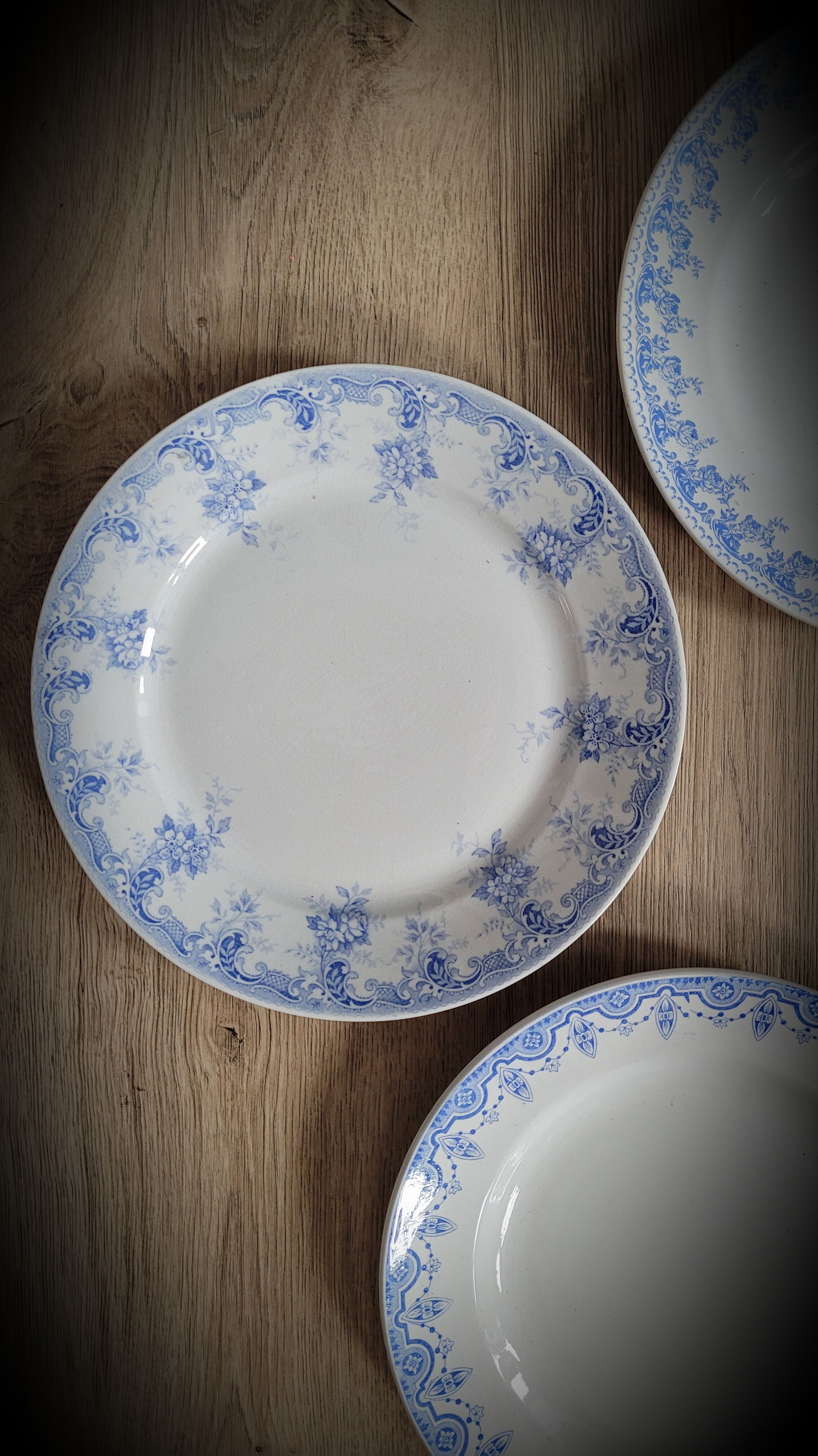 Set of 4 blue mismatched plates 2