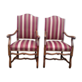 Paire de fauteuils Louis XIII retapissés