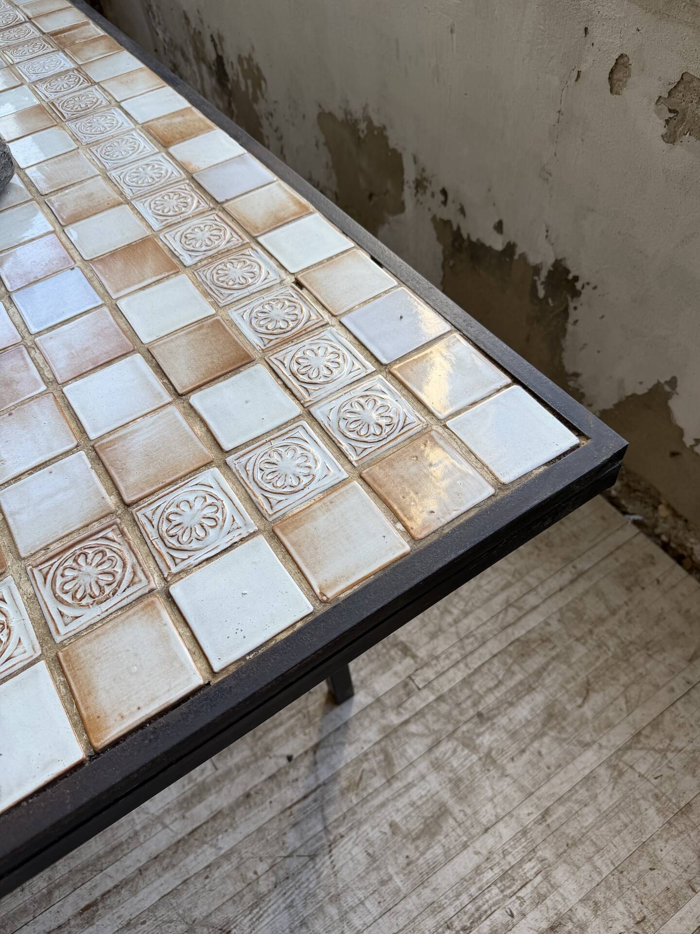 Dining table tiled 1950 dlg Capron