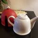 Porcelain teapot with thermal lid