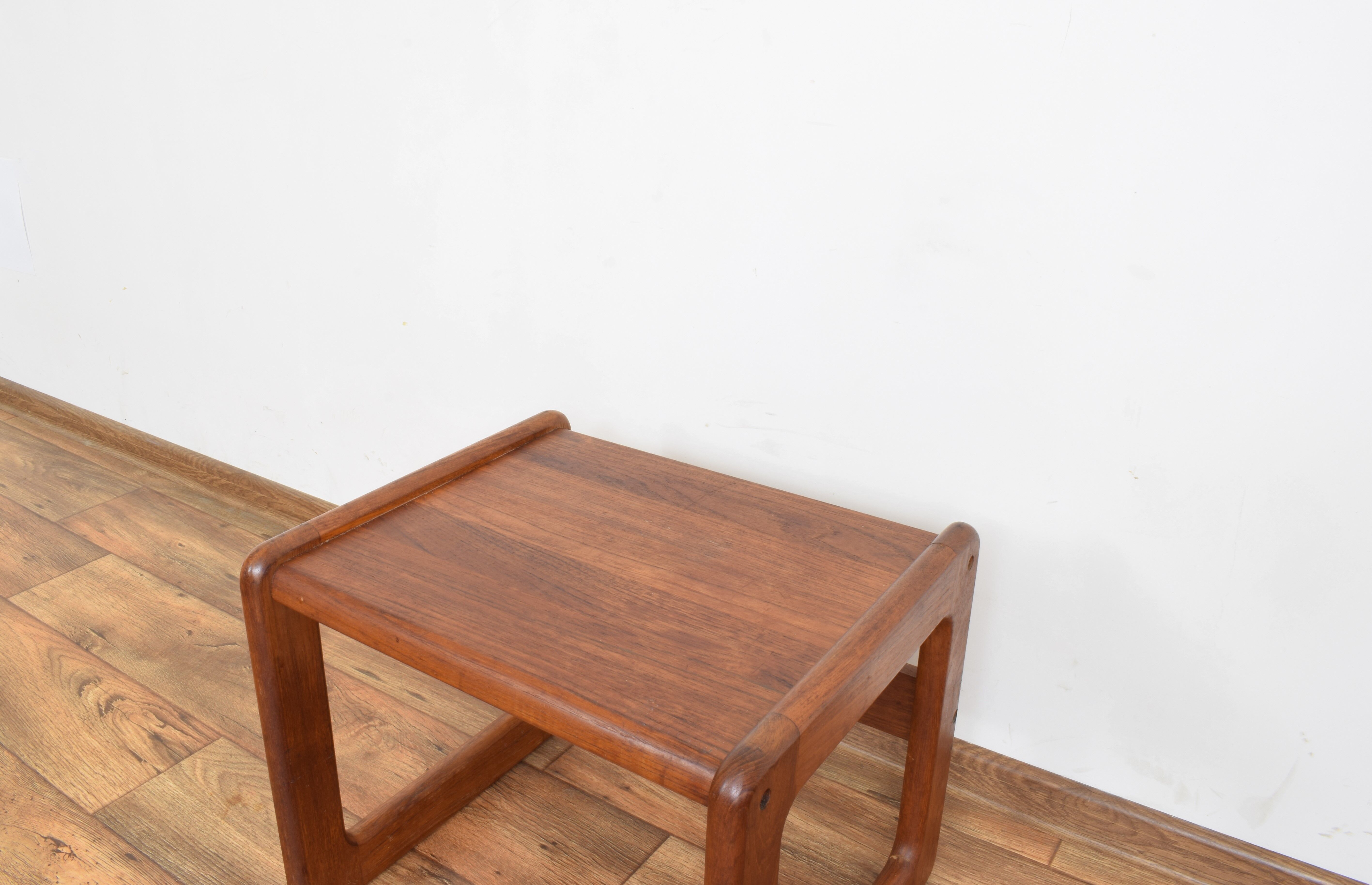 Mid-century danish teak table, 1960s