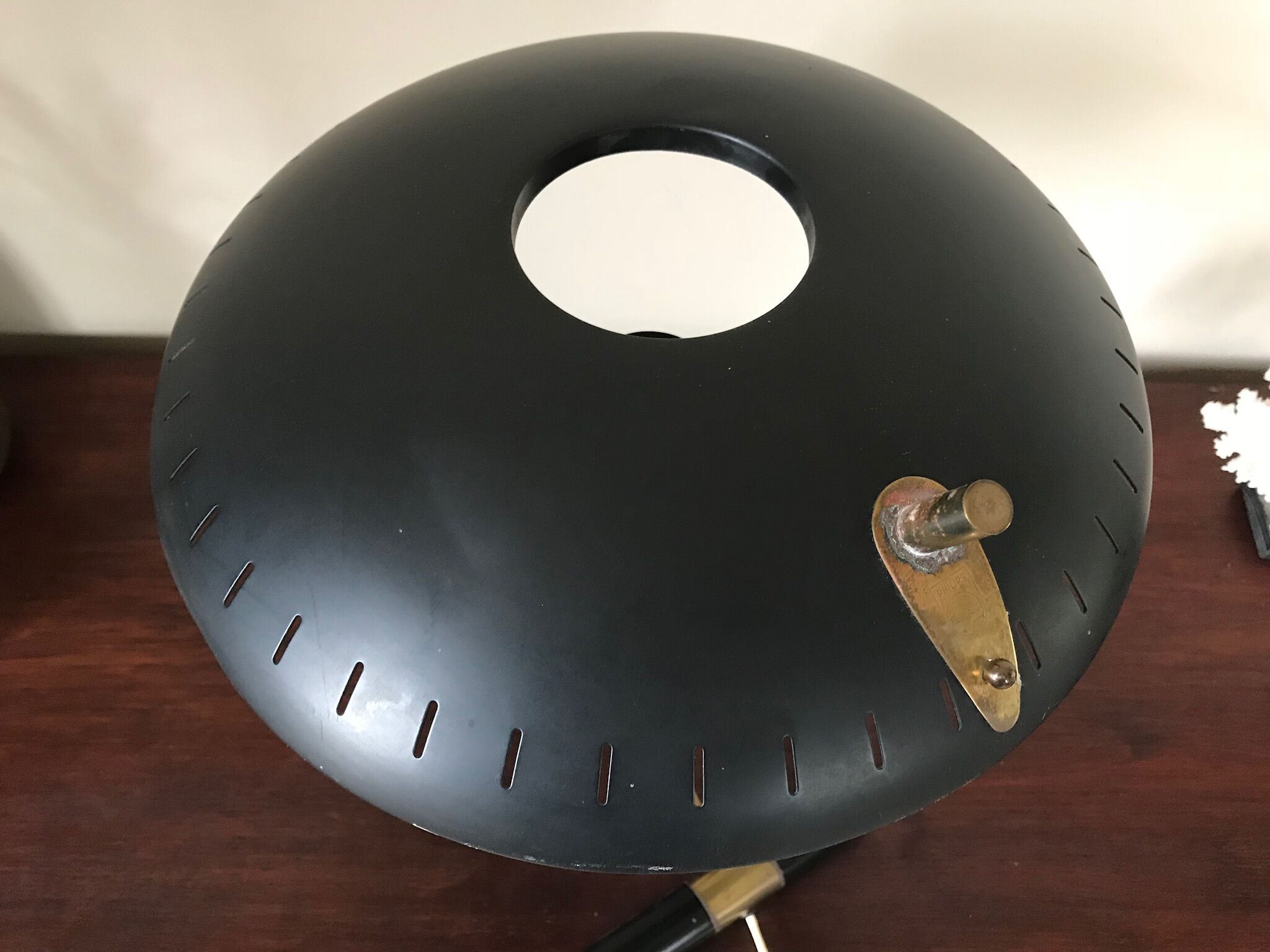 Lampe Z Louis kalff sesign des années 60