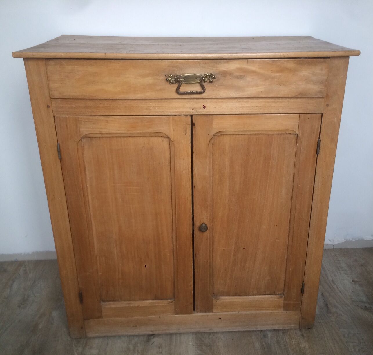 Parisian light wood buffet