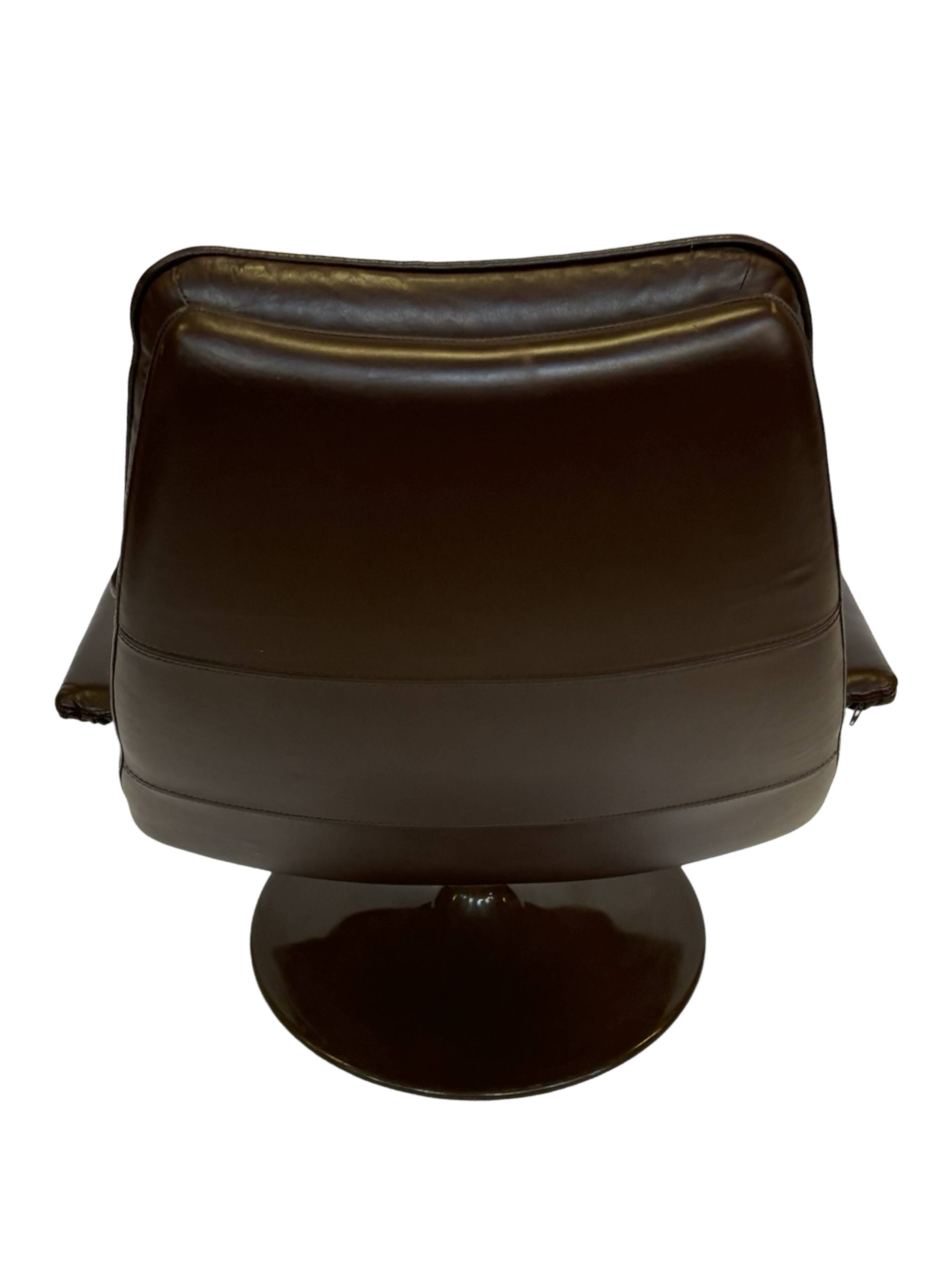 Vintage Artifort lounge chair Geoffrey Harcourt Design Easy Chair