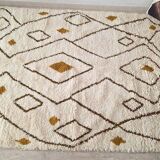 Traditional handmade Berber rug from the Atlas, 150x250 cm.