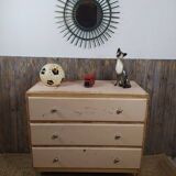 Vintage chest of drawers