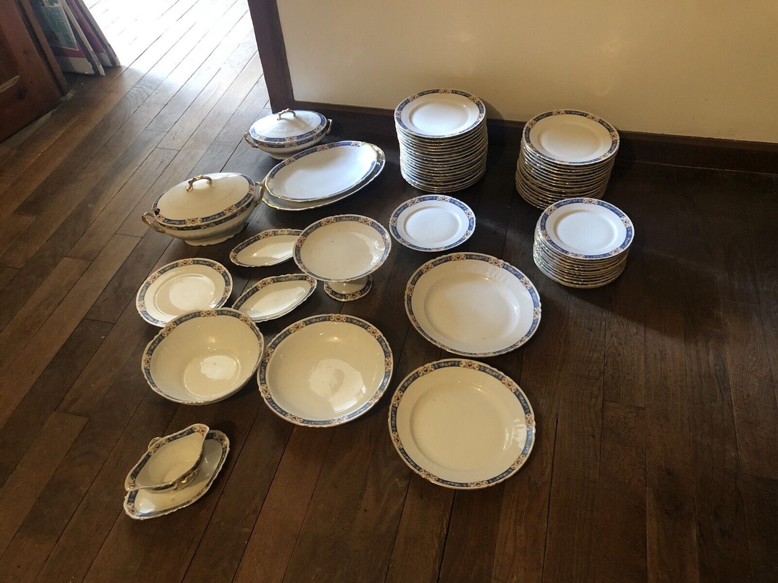 Full service 74 pieces Limoges porcelain vintage art deco