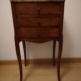 Fine marker nightstand