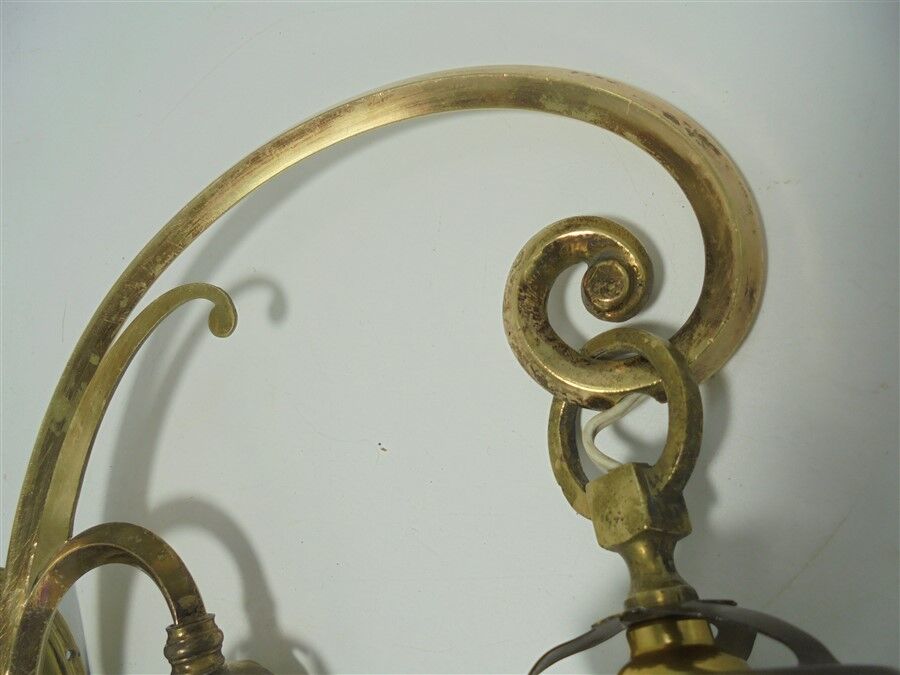 Wall lamp