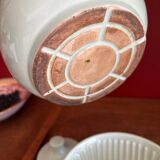 Coffee maker and filter holder