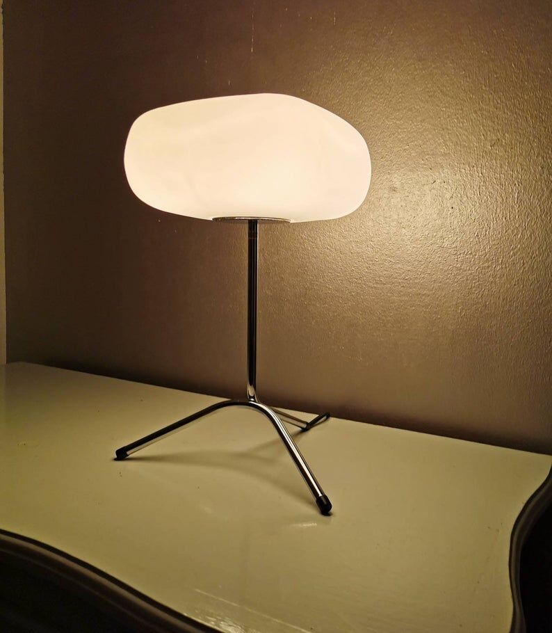 Table lamp tripod vintage Italian design 1990