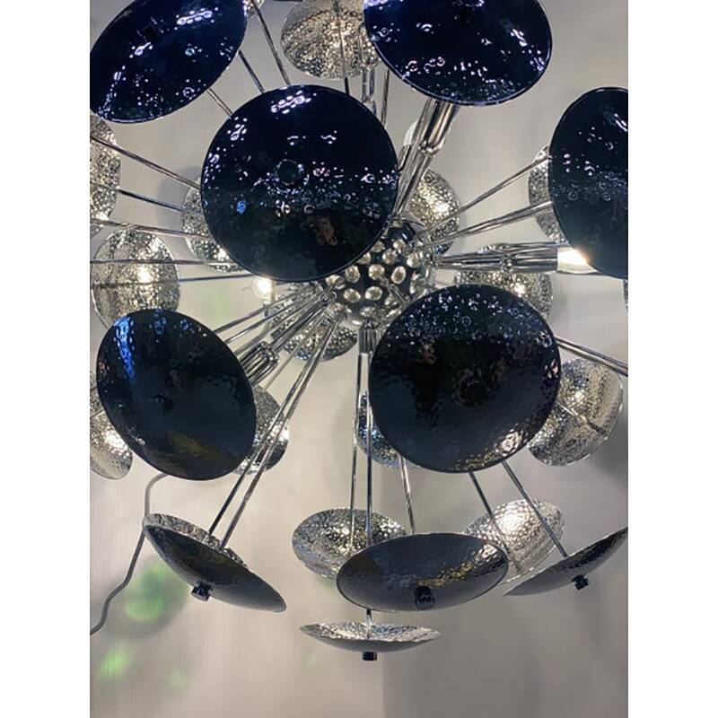 Lustre spoutnik contemporain italien en laiton fait à la main
