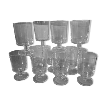 11 verres à pied vintages
