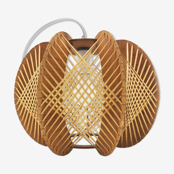 Scandinavian suspension of the 60s in raffia and wood