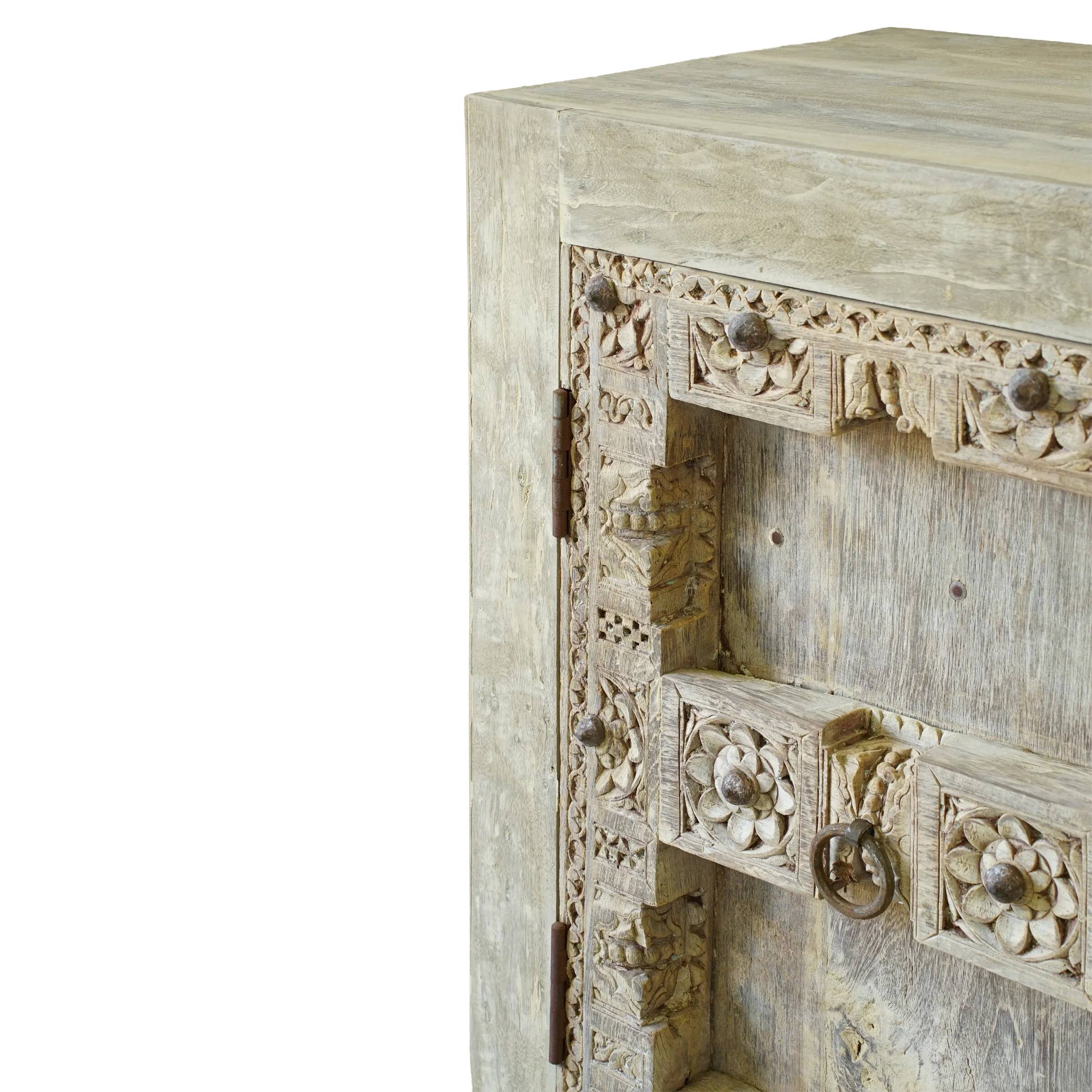 Ashta - Buffet indien sculpté n°5