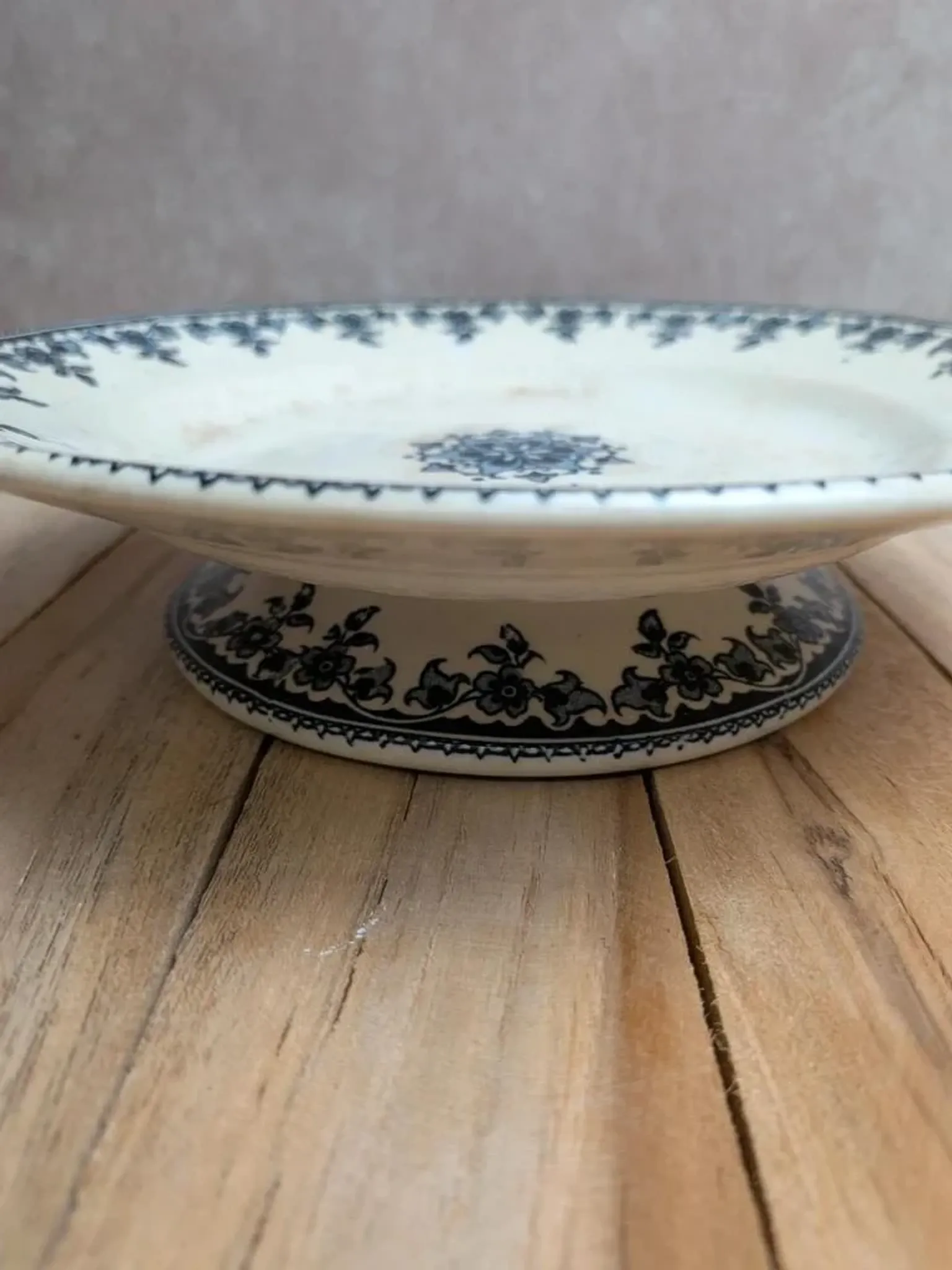 Compote dish Terre de fer H. Boulenger & Cie – Gagny model – Blue floral decoration