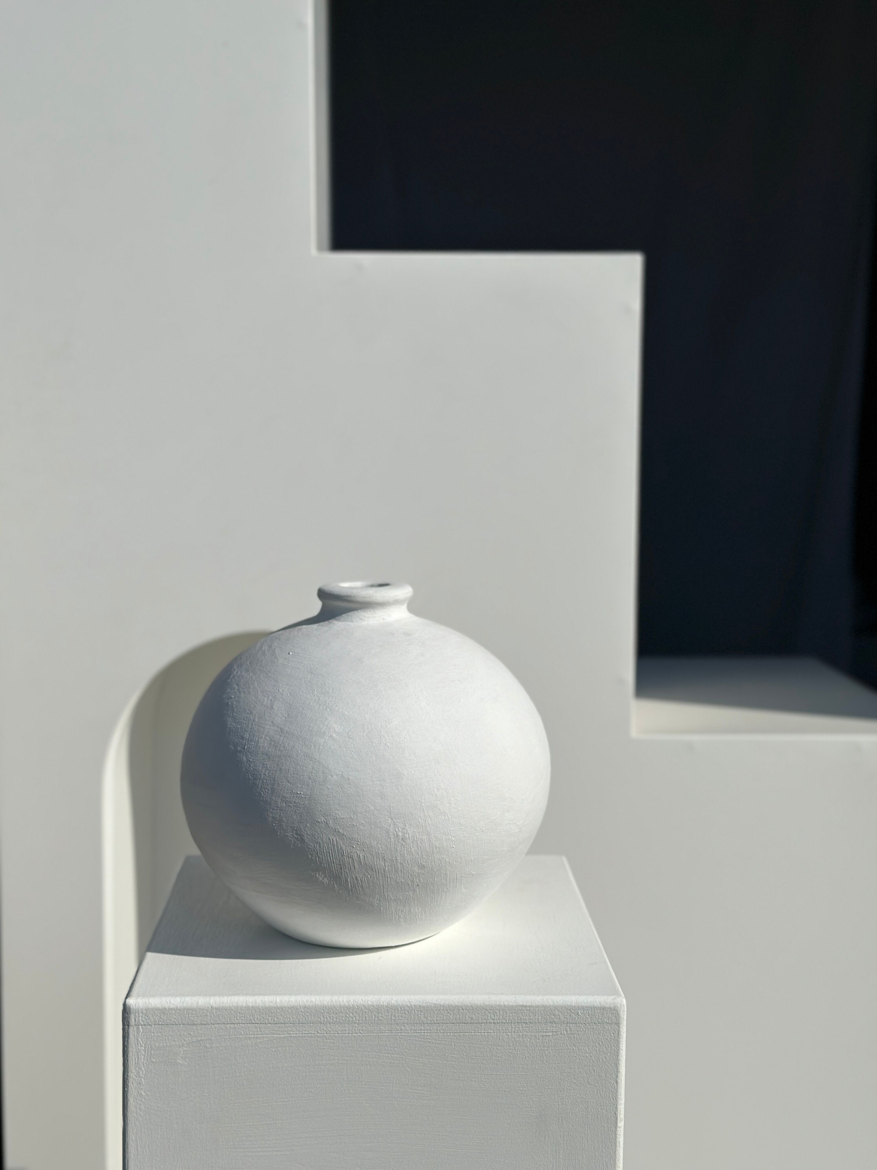 Handcrafted terracotta ball vase painted white H:24 D:26