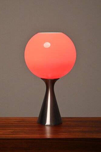 Grande lampe de table de l'ère spatiale avec abat-jour en verre d'Erco