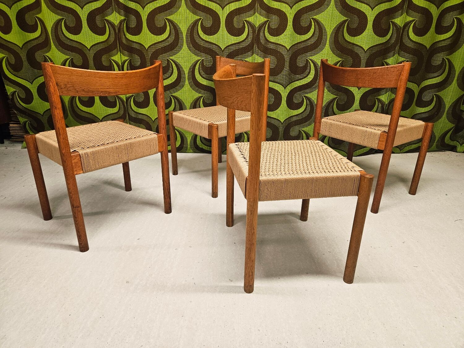 Set of 4 Danish chairs, 1970.
