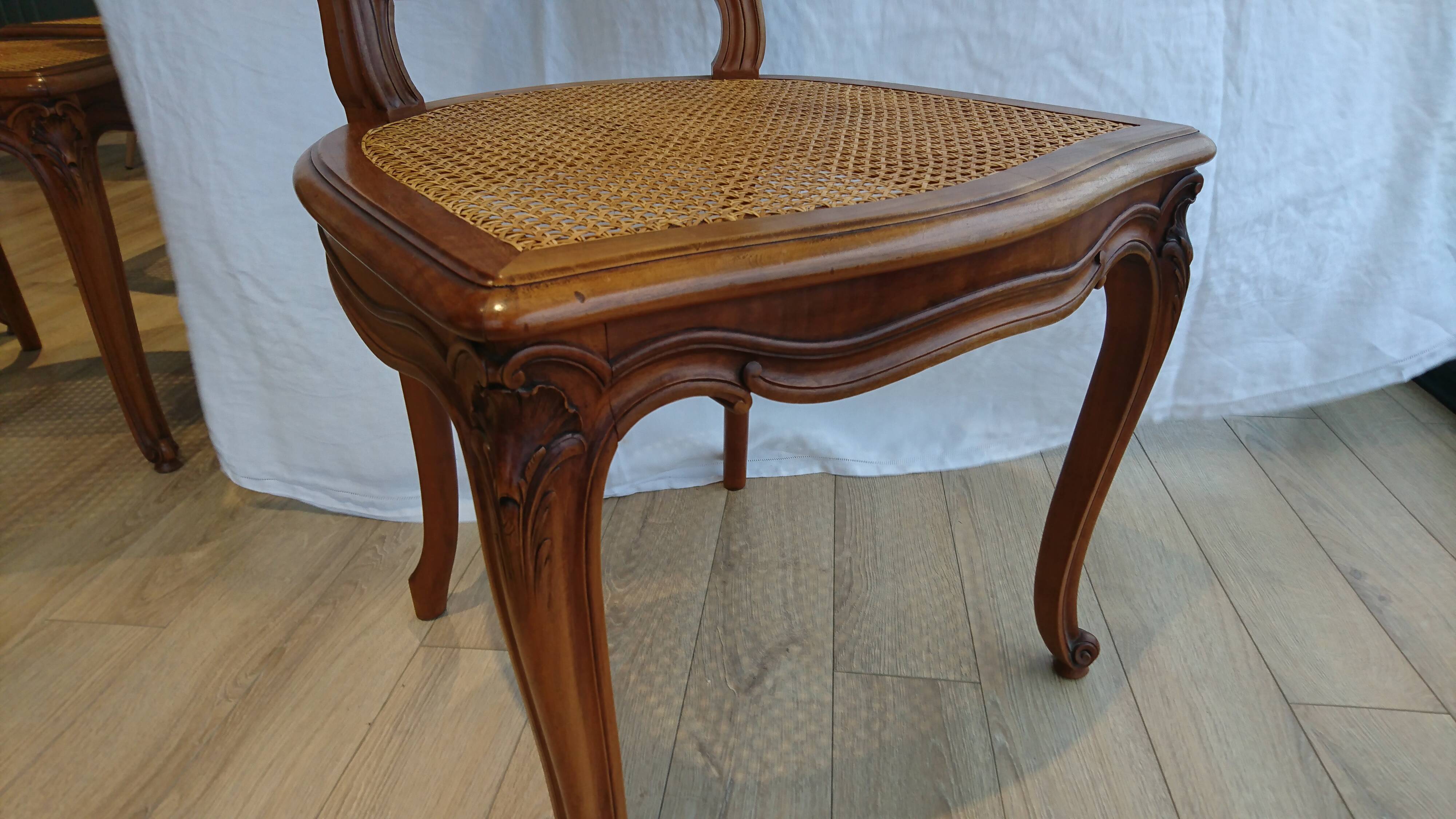 Set of 6 chairs