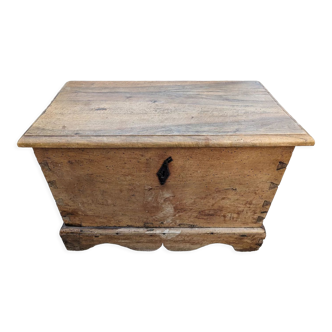 Rustic solid oak storage chest