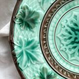 Assiette ancienne en barbotine Schramberg Villeroy et Boch fin 19eme