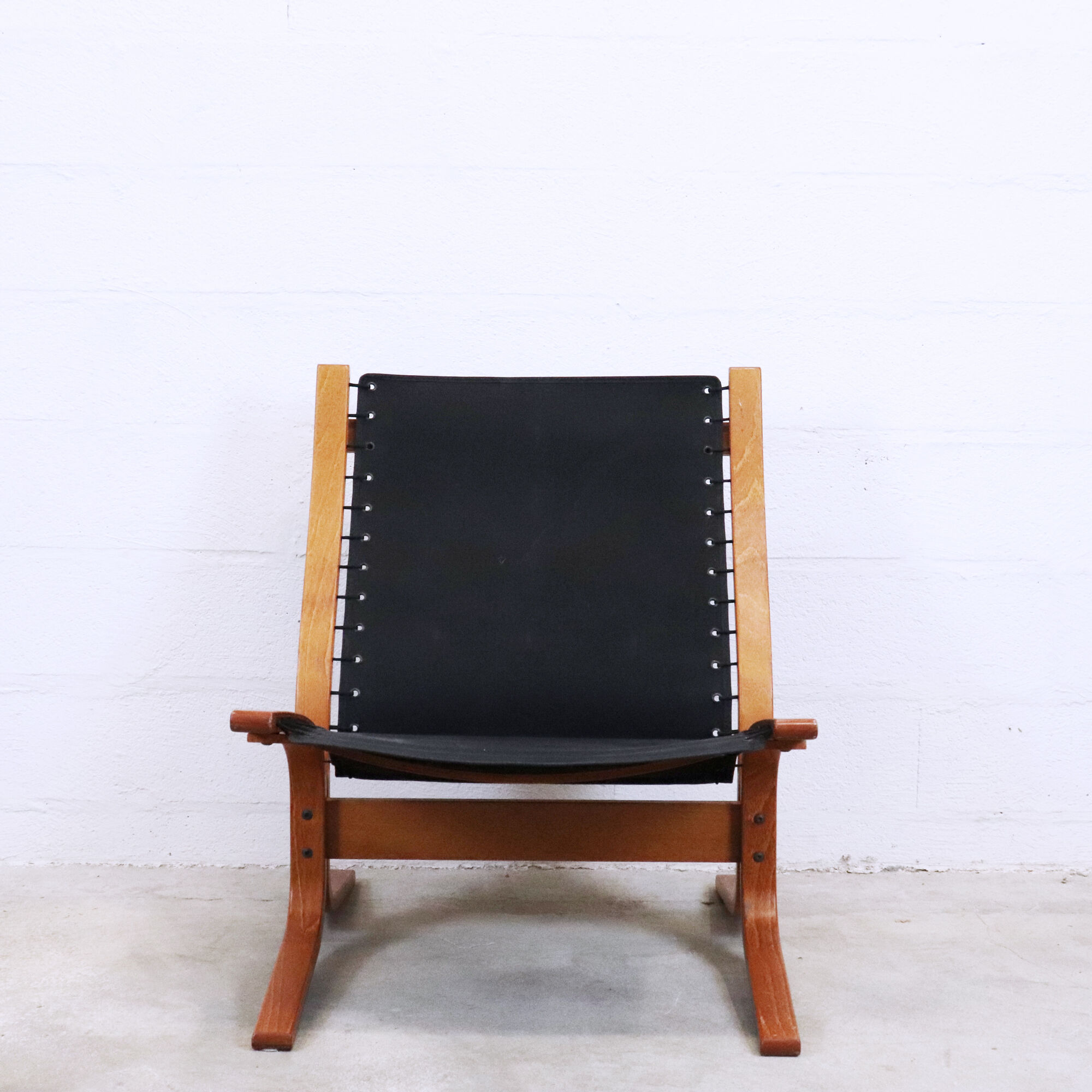 Siesta leather armchairs, Ingmar Relling, Norway, 1960