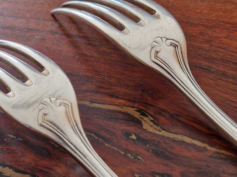 Christofle - Set of 2 Marot Bérain model dessert forks in silver-plated metal