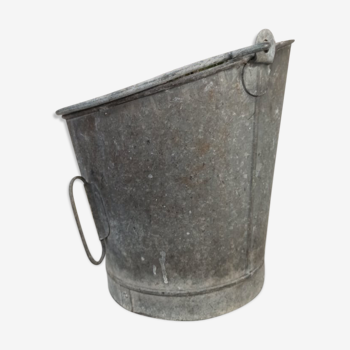 Zinc bucket