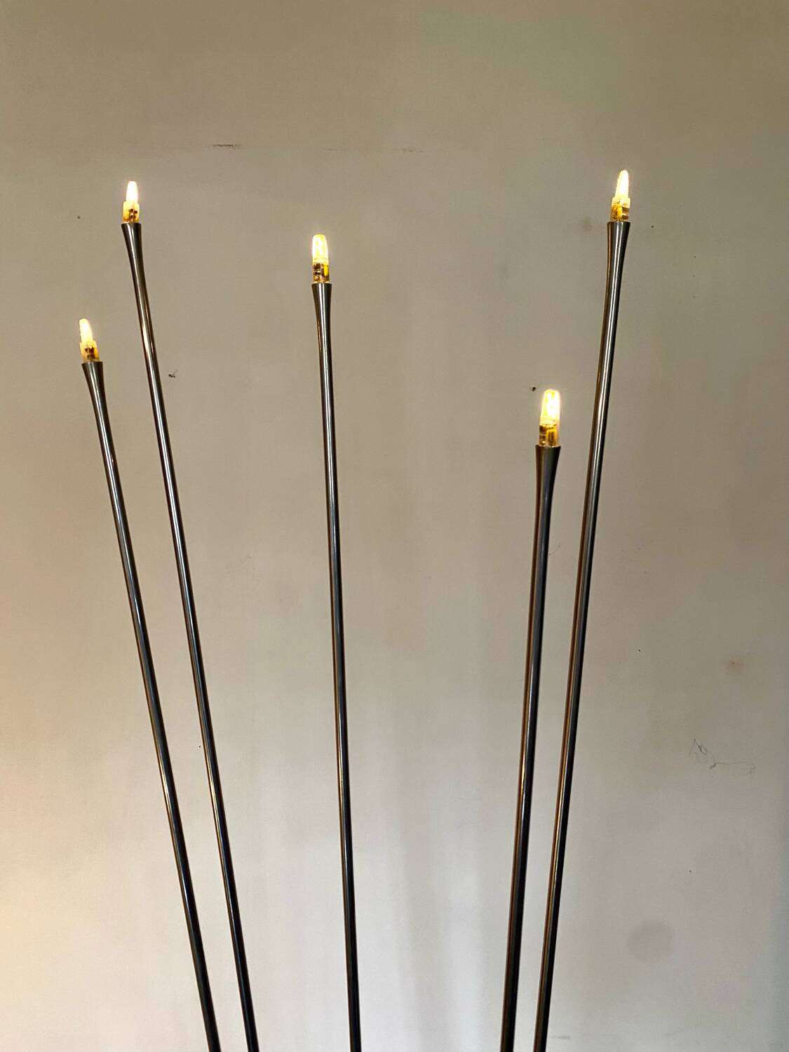 Florian Schulz, Asis lamp.