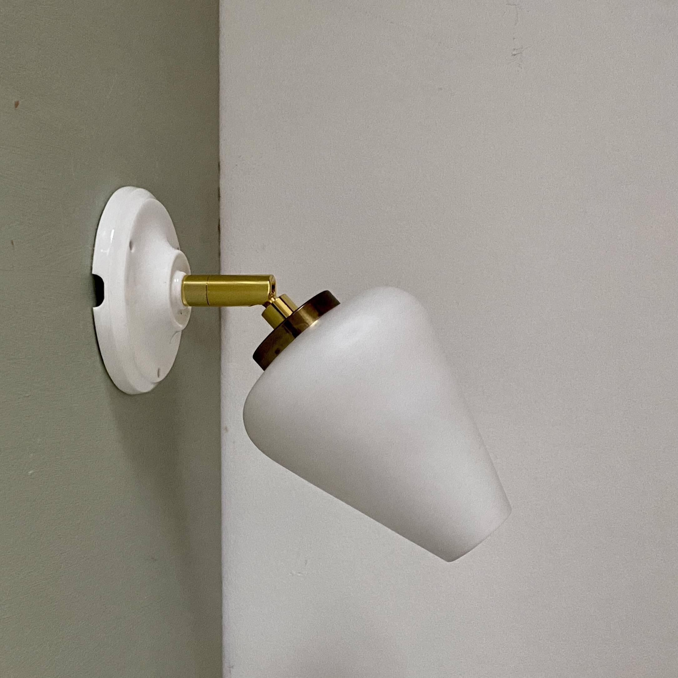 Vintage tulip wall light in white opaline