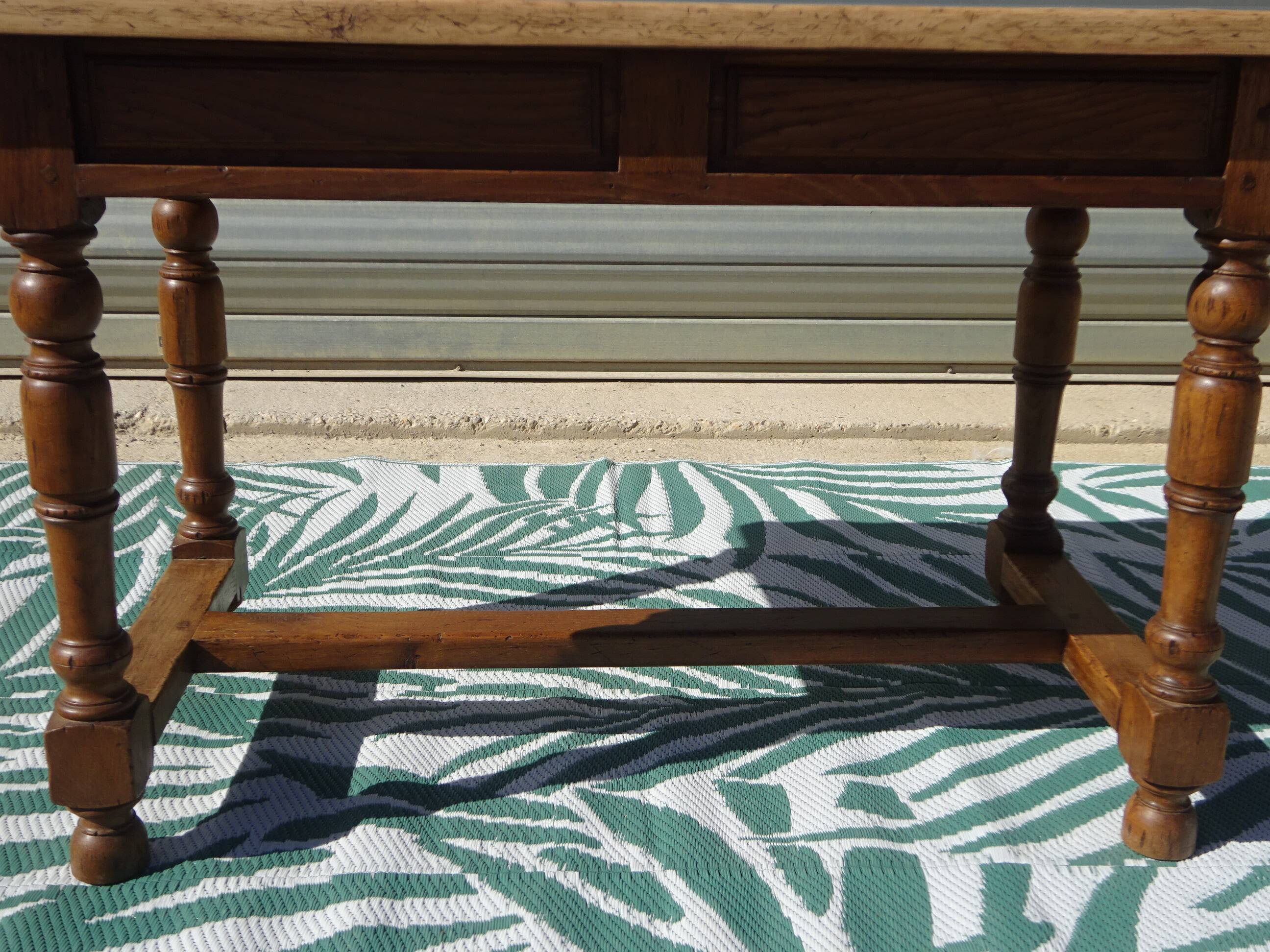 Oak solid wood desk