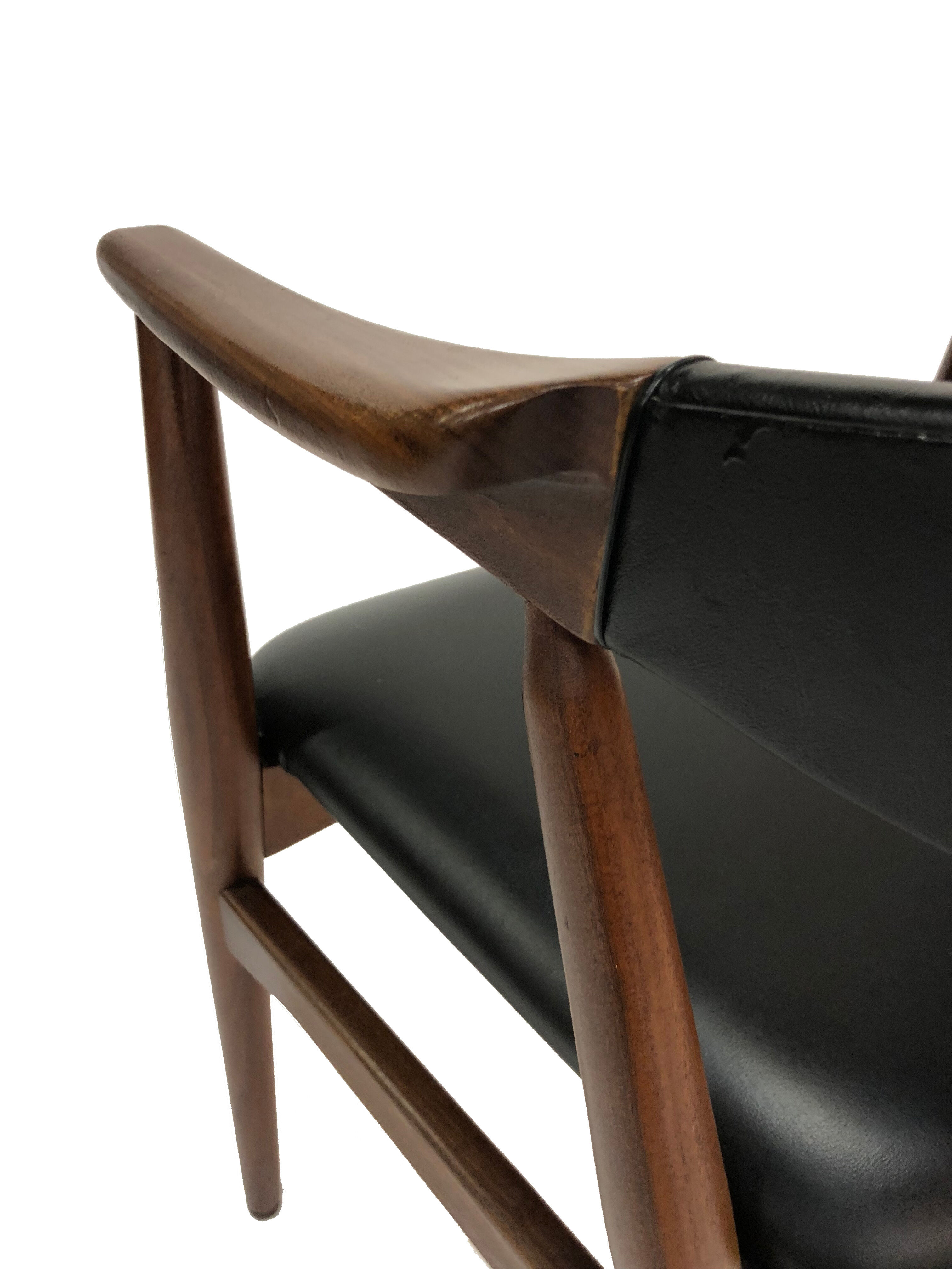 Vintage armchair from the 60s in teak