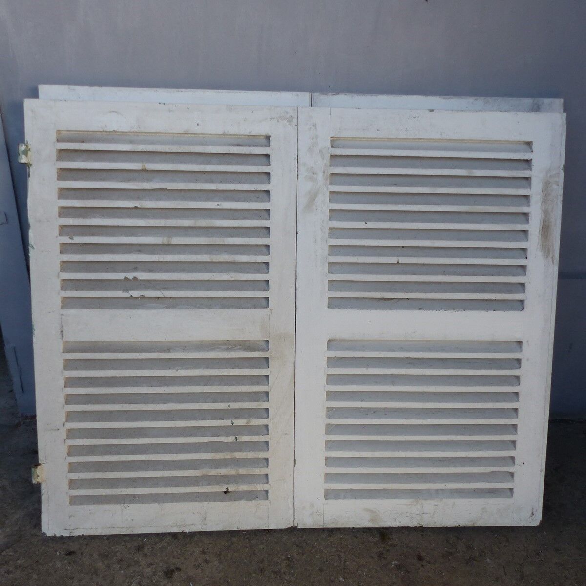 L 148 x H 123 cm wooden louvered shutters 2 swings