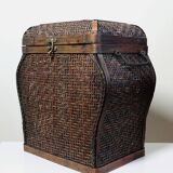 Vintage Chinese openwork woven bamboo trunk