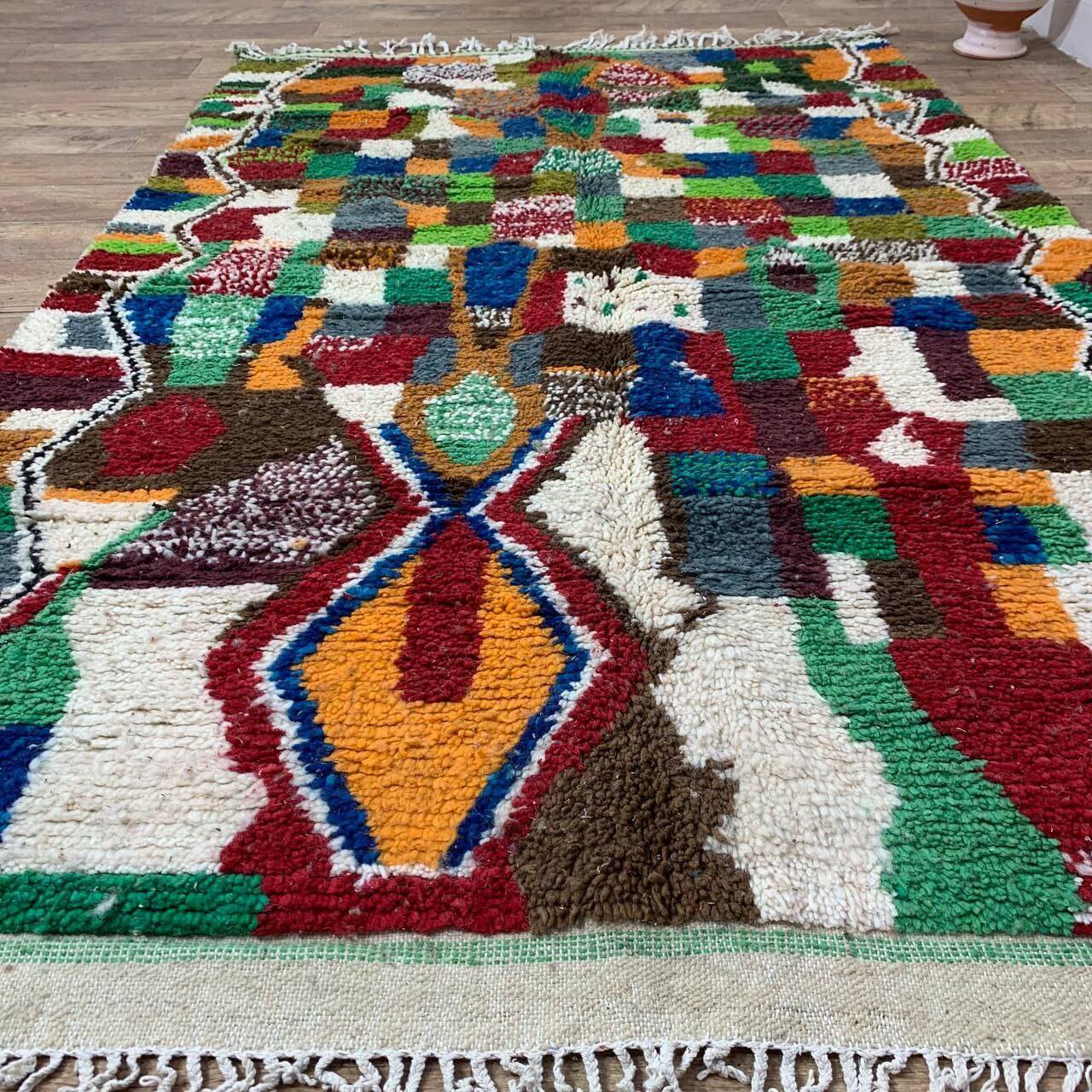 Handmade moroccan berber rug 243 x 157 cm