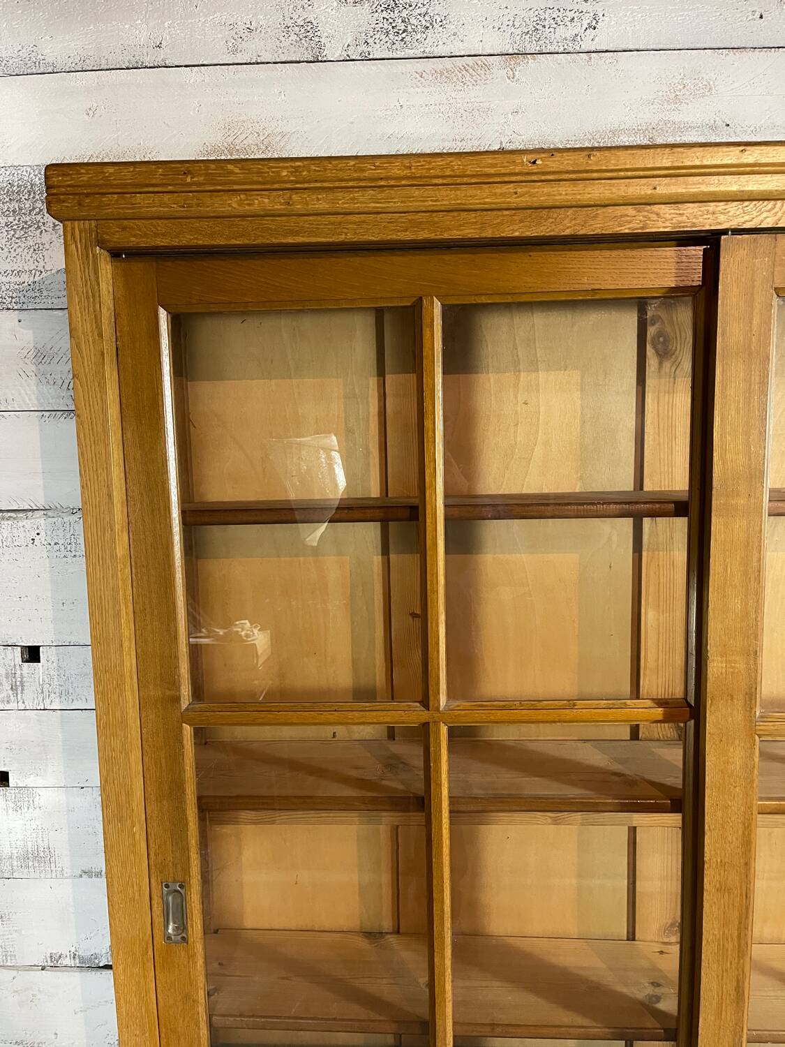 Glass cabinet