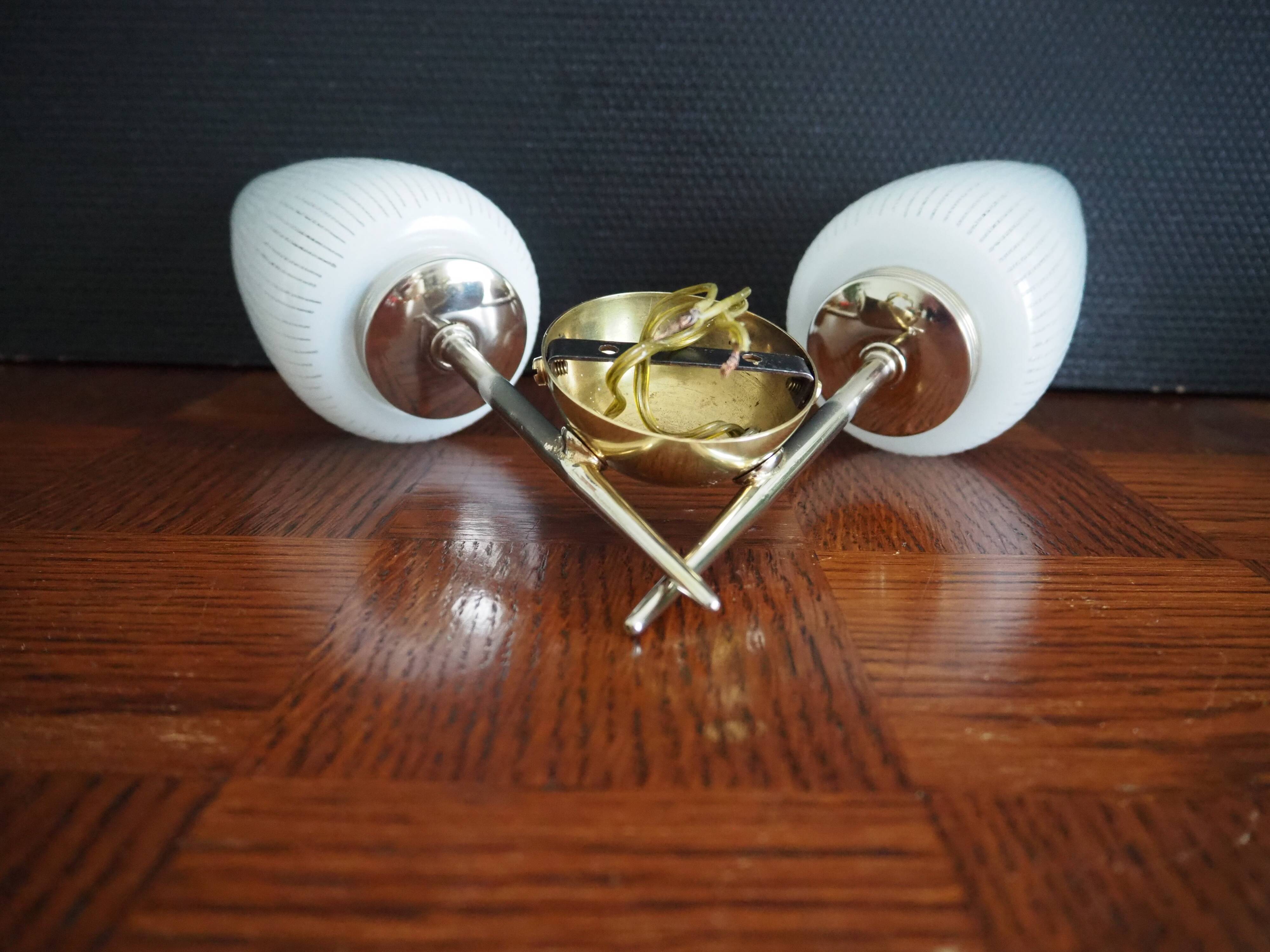 Double brass wall lamp from the 1960s - White glass globe